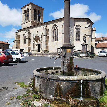 Jolie Maison De Bourg Tout Equipee 10Km D'Ambert Saint-Amant-Roche-Savine Quarto foto